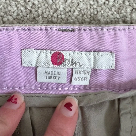 Boden Tan Khaki Pants ⭐️ - Picture 3 of 8